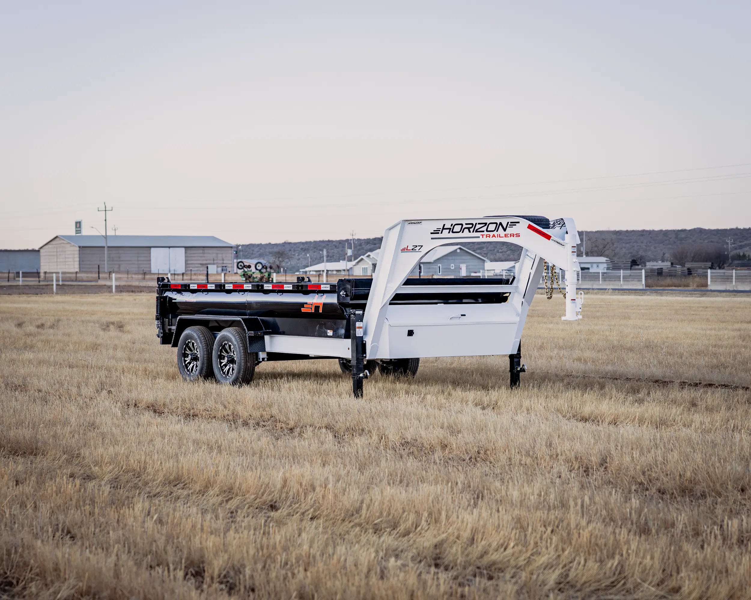 horizon trailers img